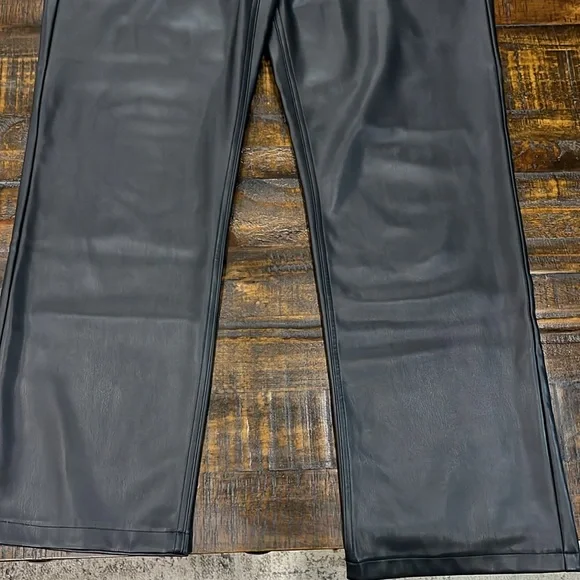 Abercrombie & Fitch Black Straight Leg Jeans - Picture 6 of 12